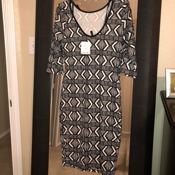 Dress - Picture 2 of 2